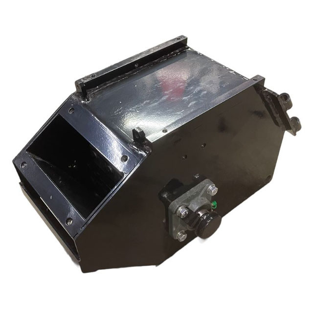 Order a A genuine replacement chipping chamber for the Titan Pro TP800 petrol wood chipper, as pictured these chambers come complete with blades and bolts. Take advantage of this complete chamber which is ready to use.